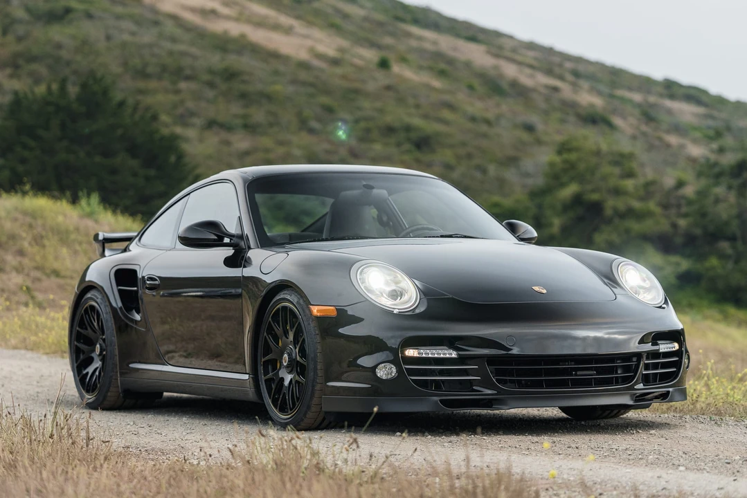 2011 Porsche 997 Turbo S - Image 24 of 31