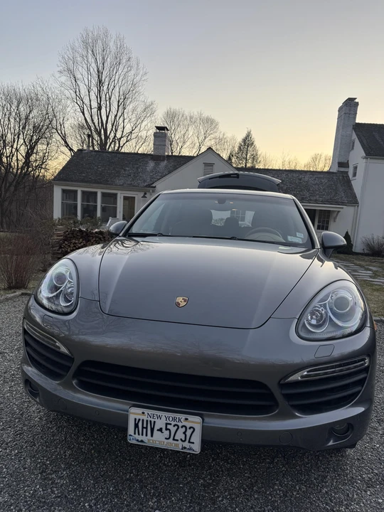 2011 Porsche 958 Cayenne S - Image 10 of 31