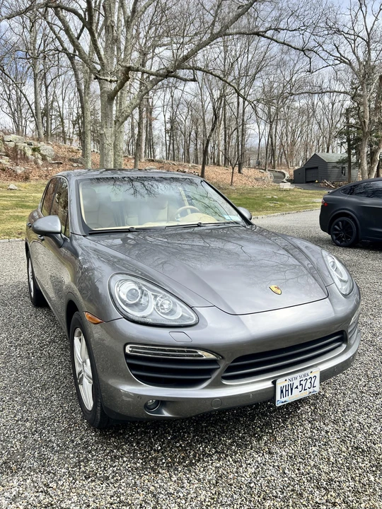 2011 Porsche 958 Cayenne S - Image 3 of 31
