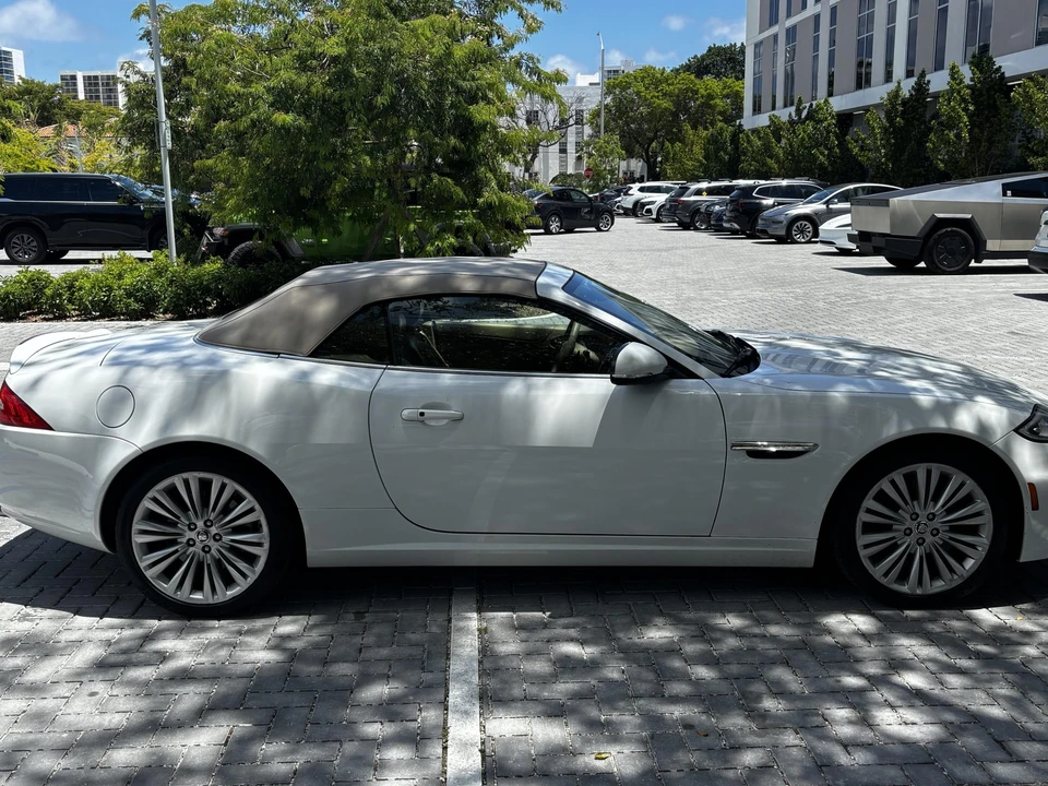 2012 Jaguar X150 XK - Image 8 of 31