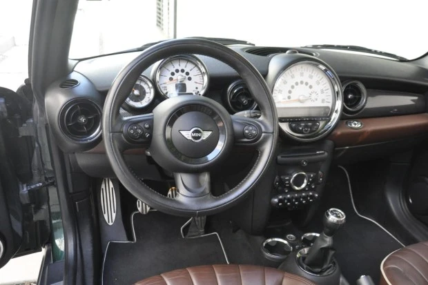 2012 Mini Coupe & Roadster - Image 5 of 7