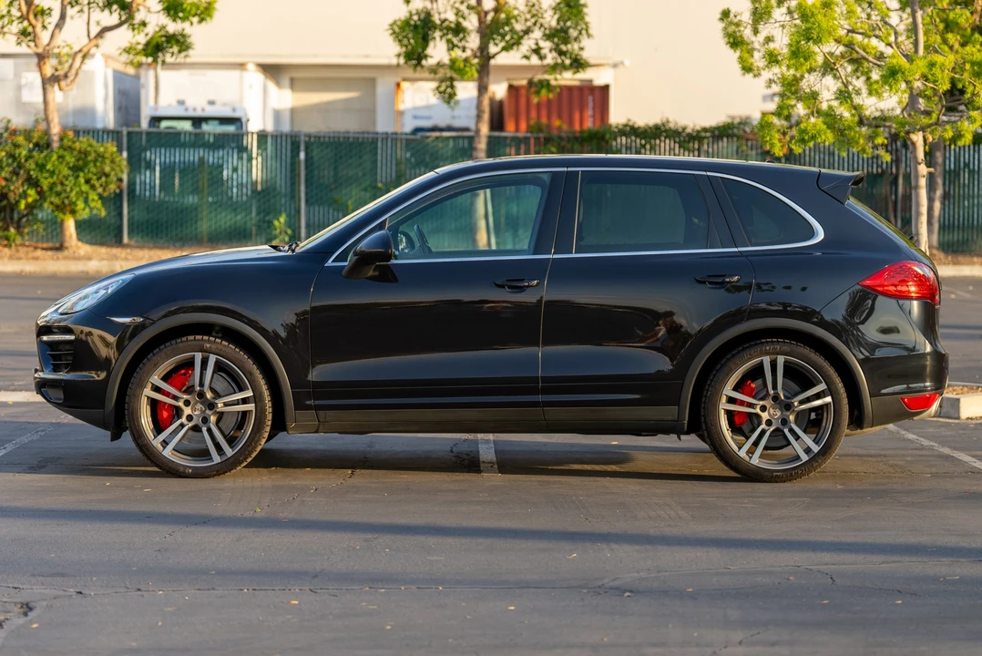 2012 Porsche 958 Cayenne Turbo - Image 9 of 31