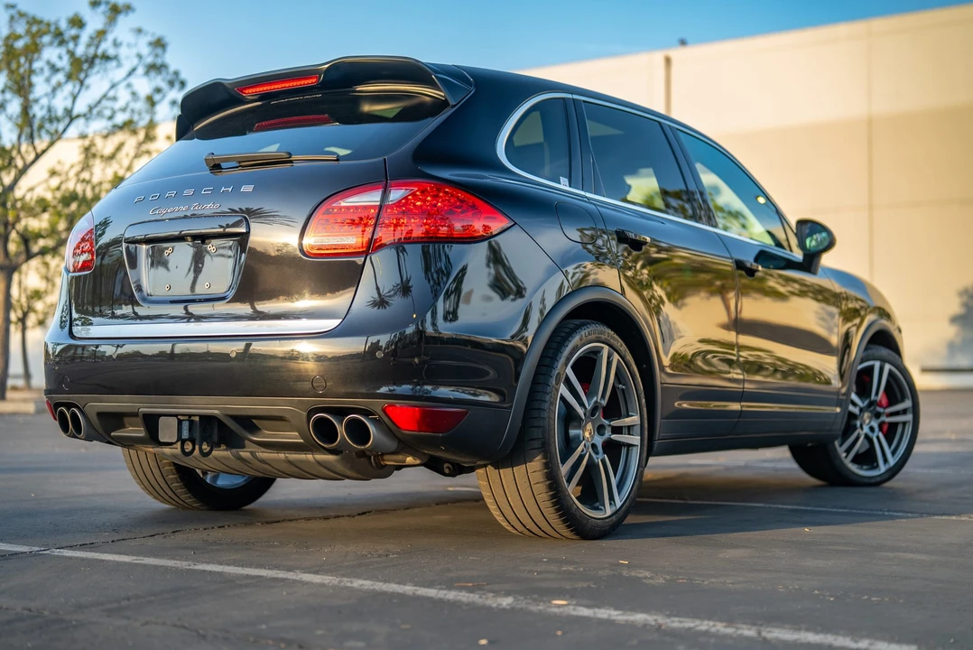 2012 Porsche 958 Cayenne Turbo - Image 16 of 31