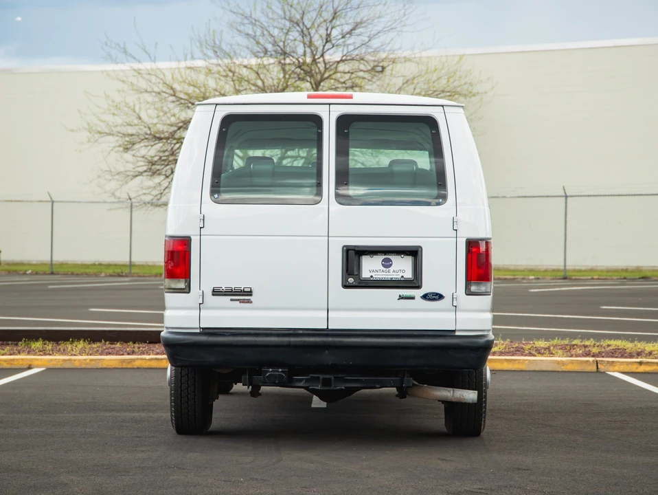 2013 Ford Econoline Van - Image 5 of 31