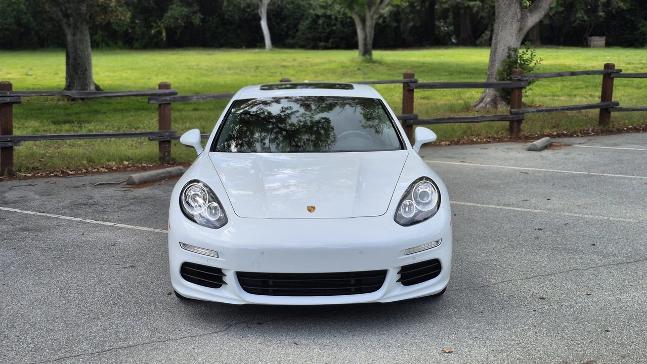 2014 Porsche 970 Panamera S - Image 18 of 31