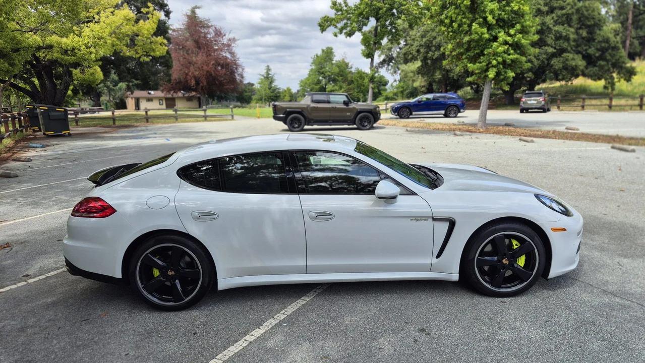 2014 Porsche 970 Panamera S - Image 10 of 31