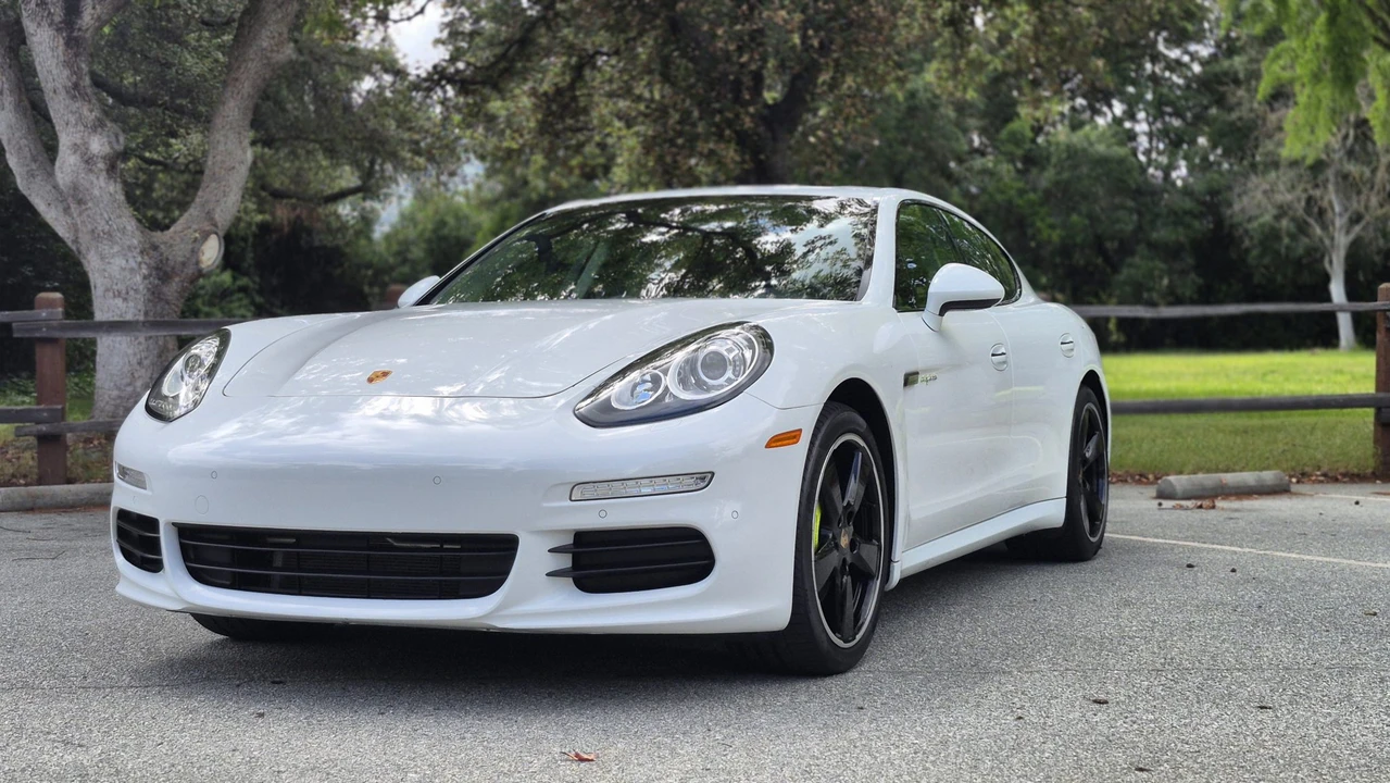 2014 Porsche 970 Panamera S - Image 6 of 31