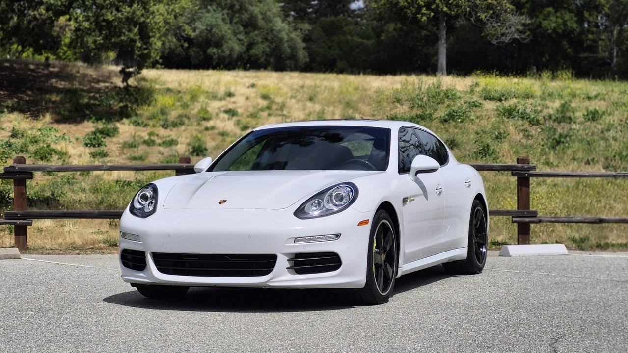 2014 Porsche 970 Panamera S - Image 22 of 31