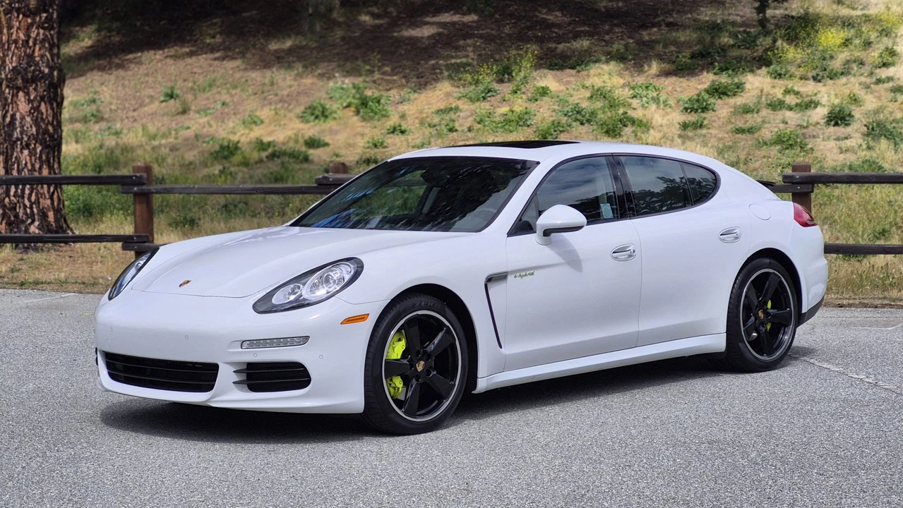 2014 Porsche 970 Panamera S - Image 30 of 31