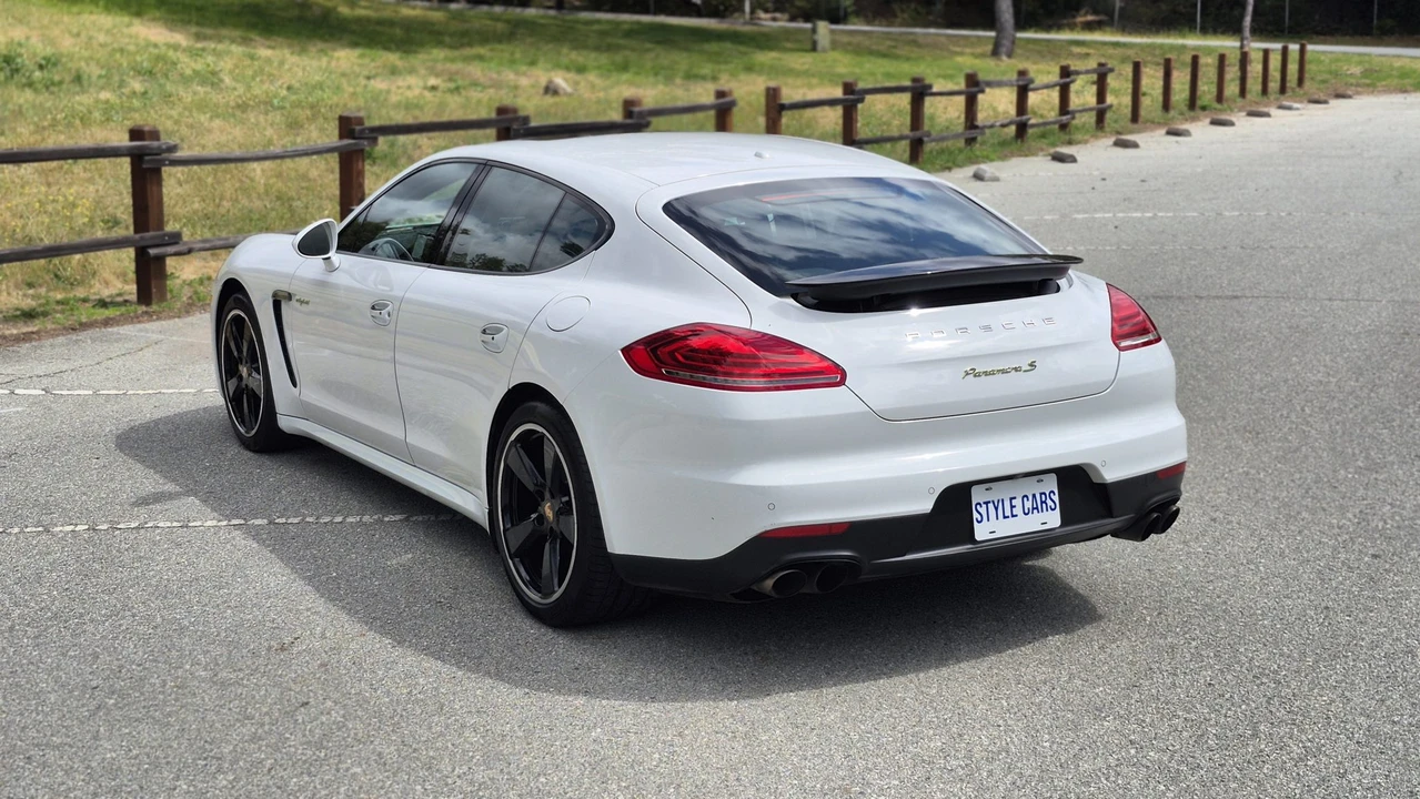 2014 Porsche 970 Panamera S - Image 31 of 31