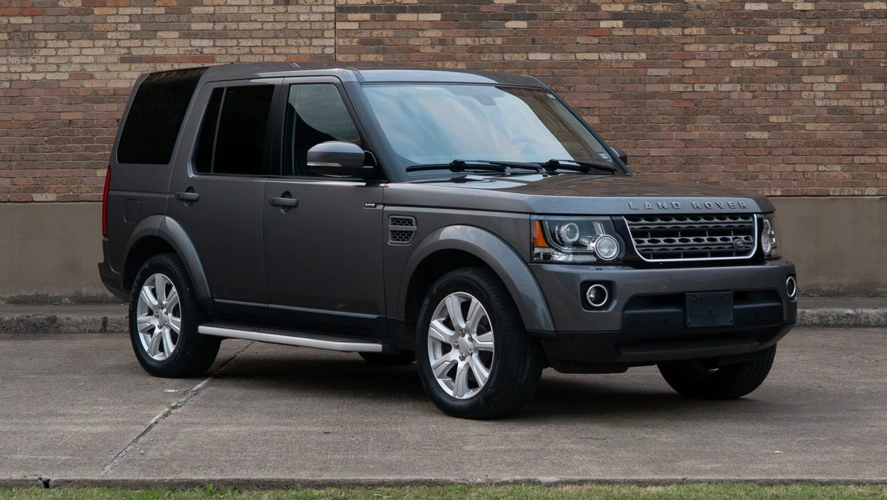 2015 Land Rover Discovery 4th Gen - Image 17 of 31