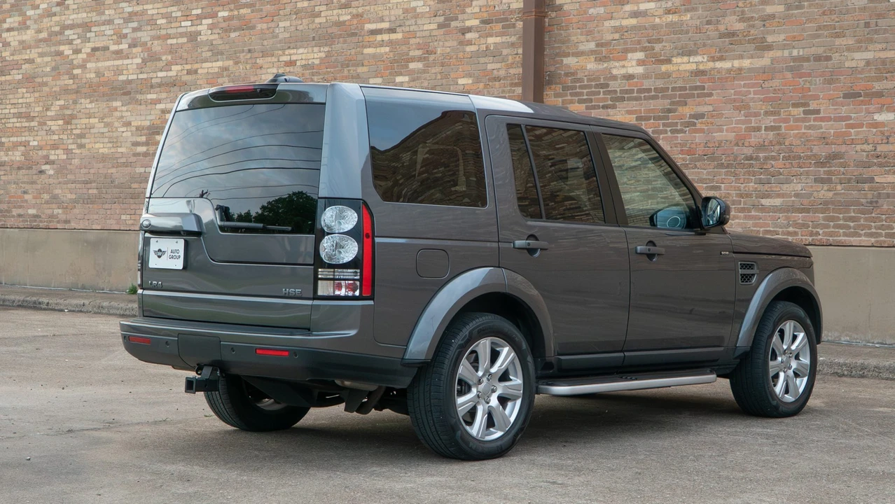 2015 Land Rover Discovery 4th Gen - Image 14 of 31