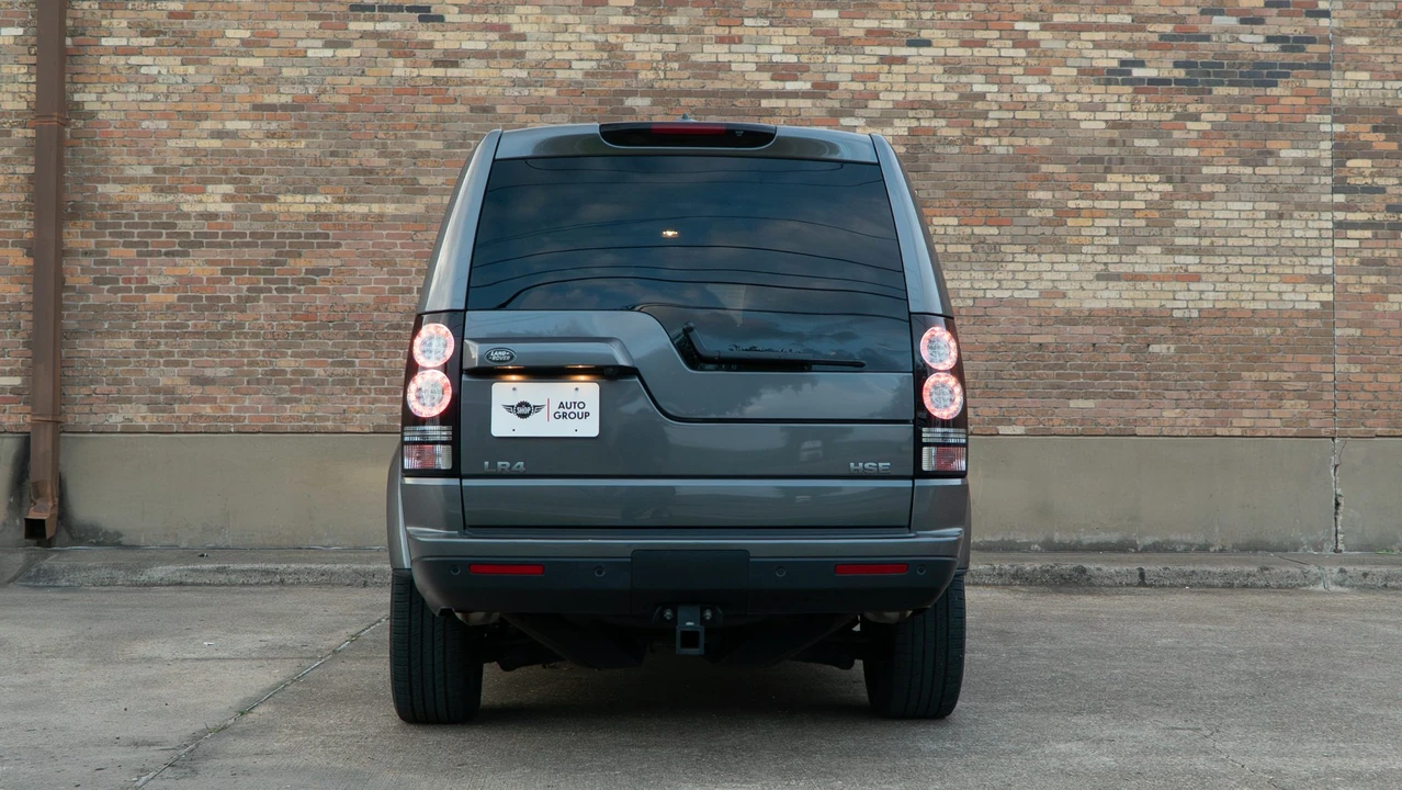 2015 Land Rover Discovery 4th Gen - Image 10 of 31