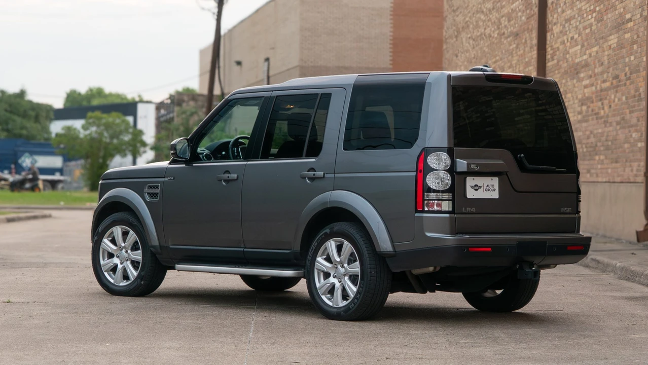 2015 Land Rover Discovery 4th Gen - Image 7 of 31