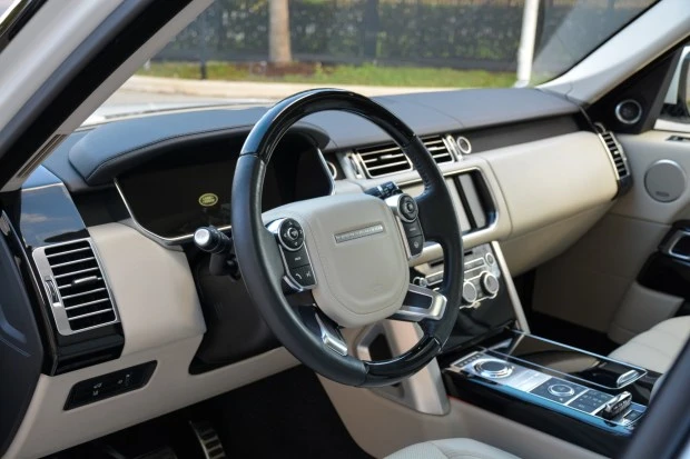 2015 Land Rover Range Rover L405 - Image 5 of 7