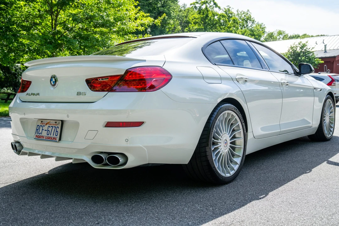 2017 BMW Alpina B6 - Image 6 of 31