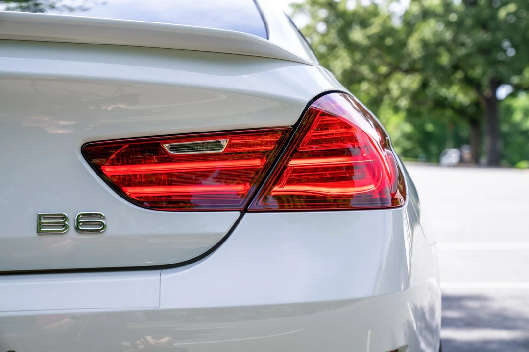 2017 BMW Alpina B6 - Image 28 of 31
