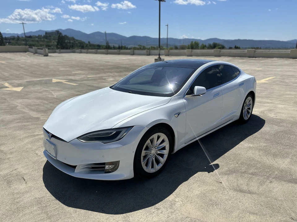 2017 Tesla Model S - Image 6 of 31