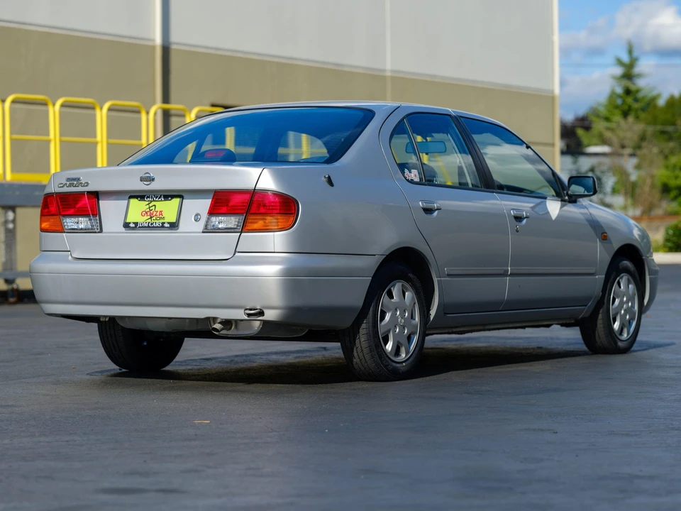 1997 Nissan Primera 2nd Gen - Image 11 of 31