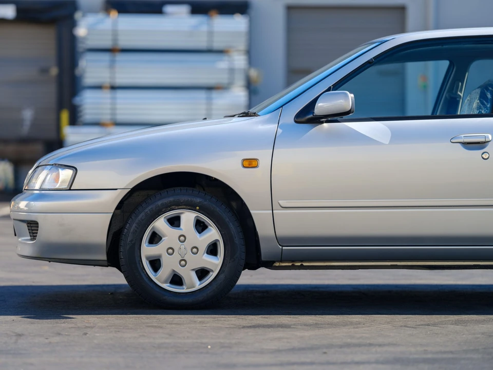 1997 Nissan Primera 2nd Gen - Image 24 of 31