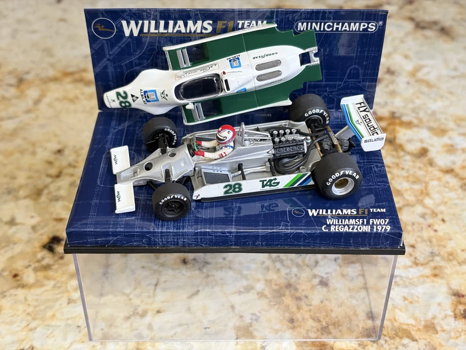 Parts & Memorabilia Scale Models - Image 9 of 31