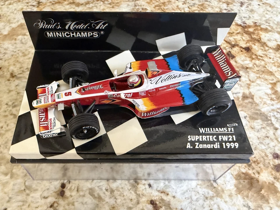 Parts & Memorabilia Scale Models - Image 23 of 31