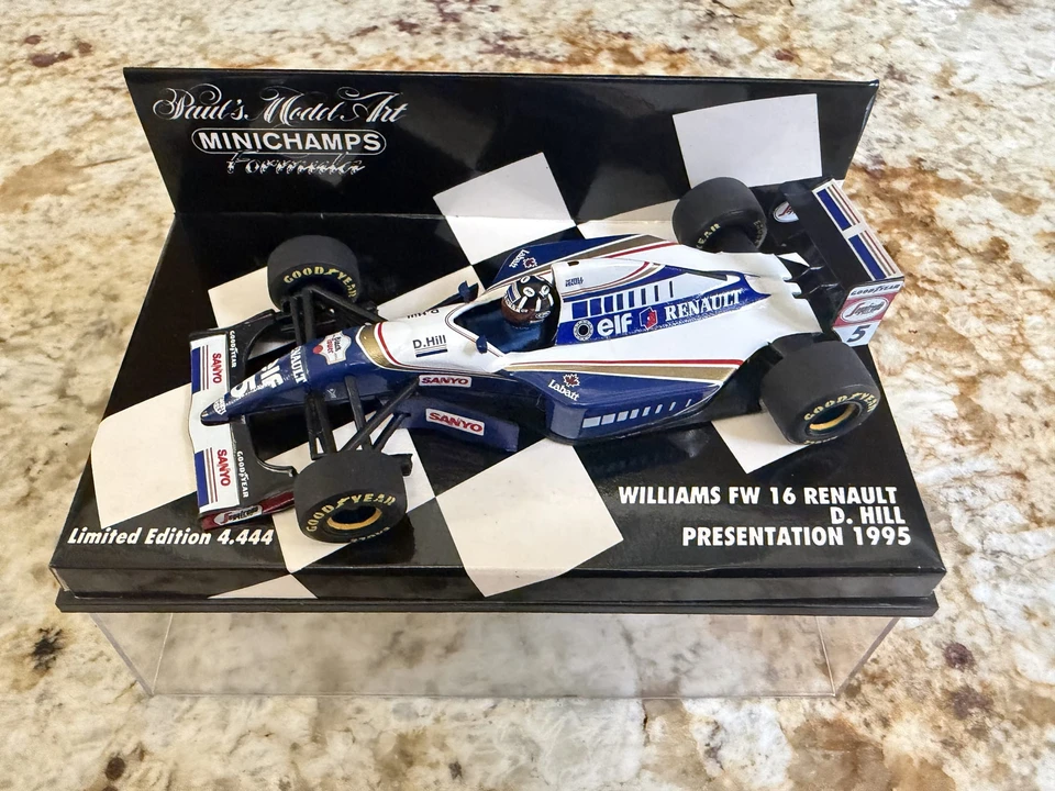 Parts & Memorabilia Scale Models - Image 27 of 31