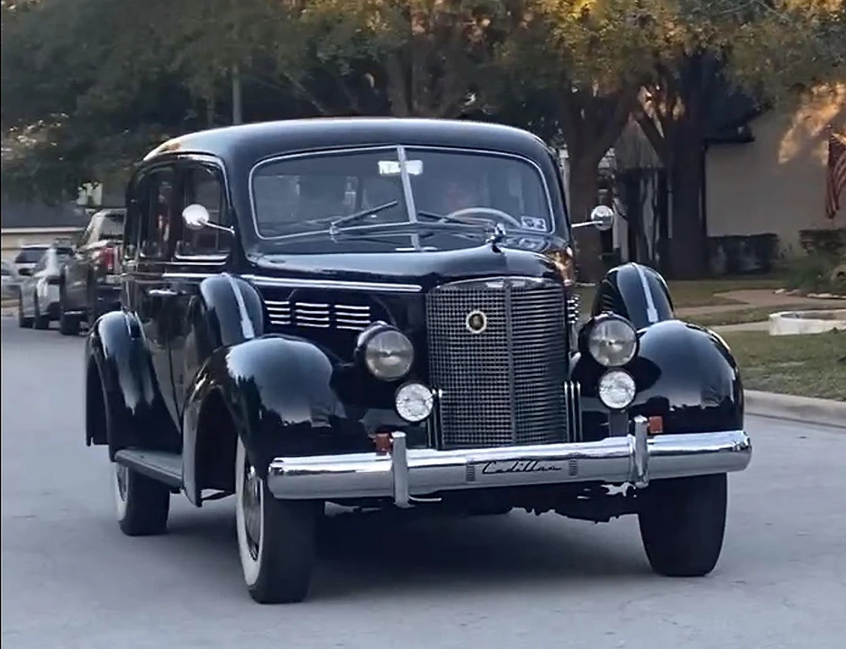 1938 Cadillac Series 70 & 75 - Image 15 of 31