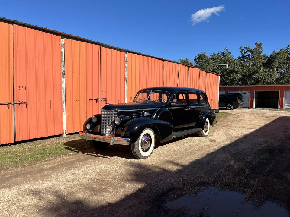 1938 Cadillac Series 70 & 75 - Image 3 of 31