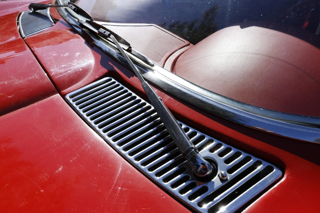 1963 Chevrolet Corvette C2 - Image 10 of 31