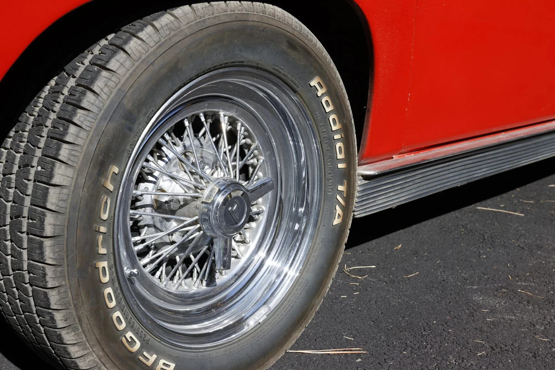 1963 Chevrolet Corvette C2 - Image 9 of 31