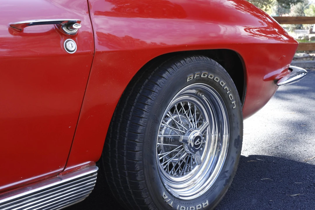 1963 Chevrolet Corvette C2 - Image 13 of 31