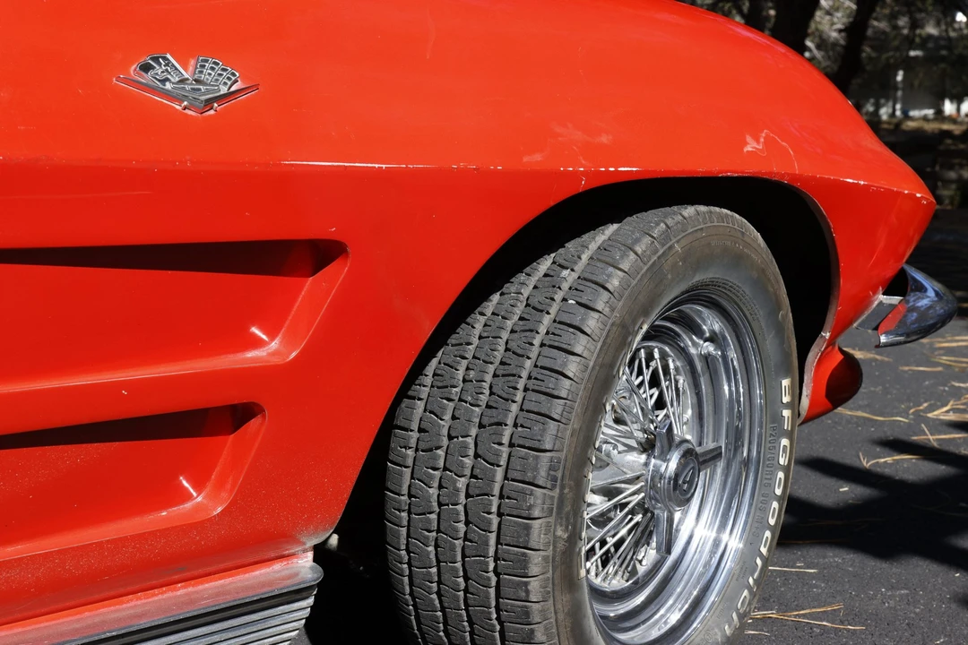 1963 Chevrolet Corvette C2 - Image 20 of 31