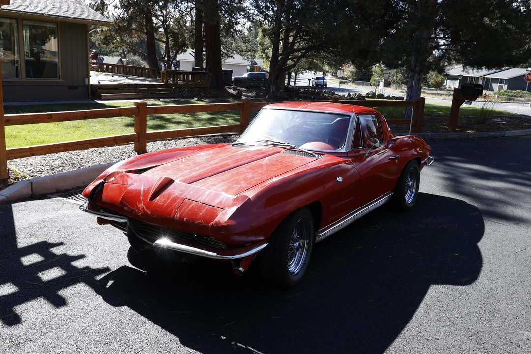 1963 Chevrolet Corvette C2 - Image 2 of 31