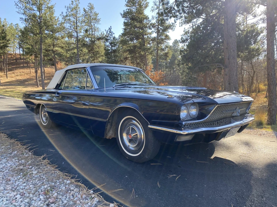 1966 Ford Thunderbird 4th Gen - Image 12 of 31