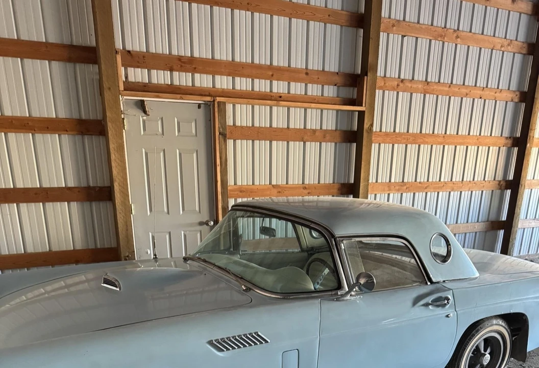 1957 Ford Thunderbird 1st Gen - Image 29 of 31