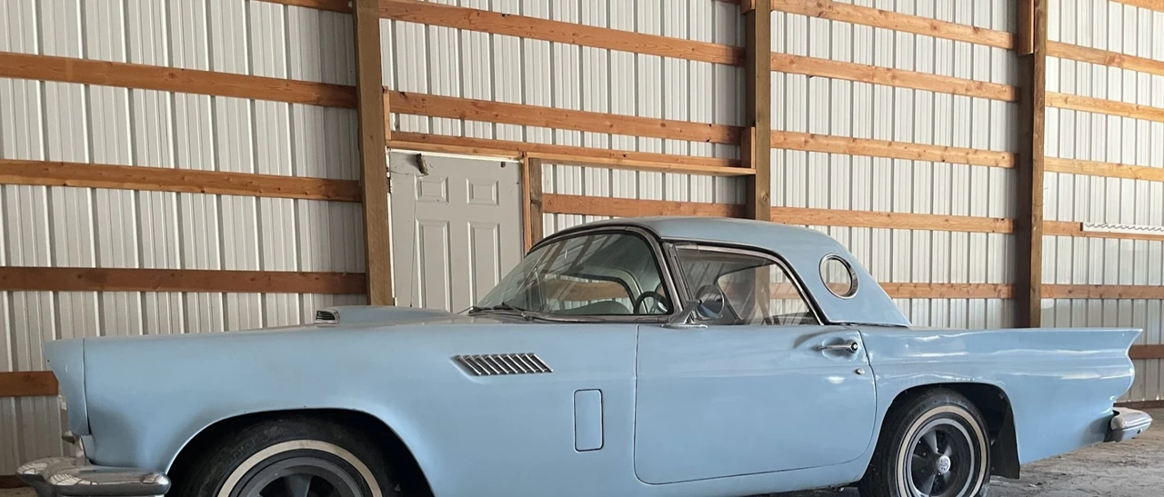 1957 Ford Thunderbird 1st Gen - Image 26 of 31