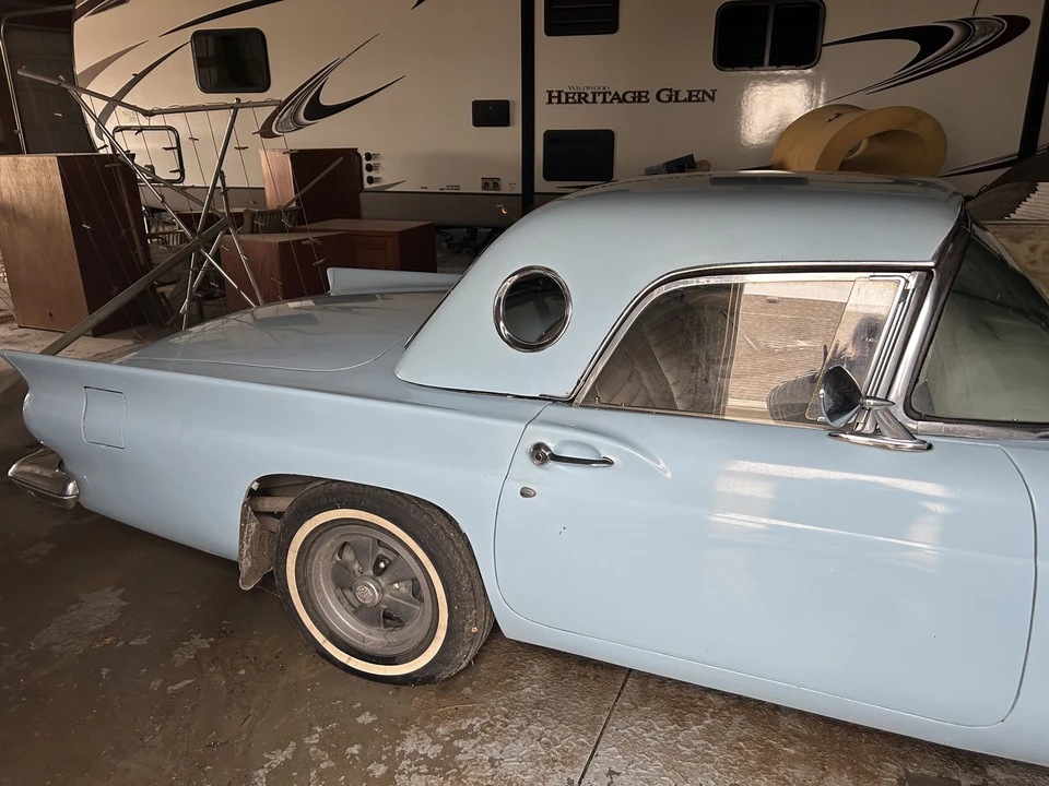1957 Ford Thunderbird 1st Gen - Image 22 of 31