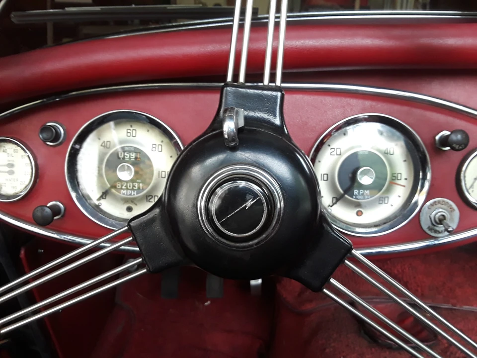 1962 Austin-Healey 3000 Mark II - Image 25 of 31