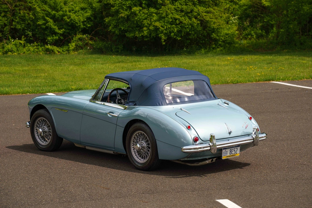 1964 Austin-Healey 3000 Mark III - Image 17 of 31