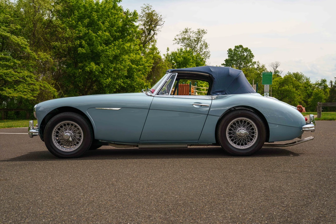 1964 Austin-Healey 3000 Mark III - Image 14 of 31