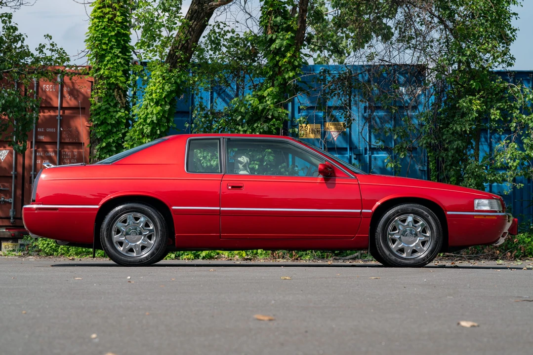 1997 Cadillac Eldorado 12th Gen - Image 16 of 31