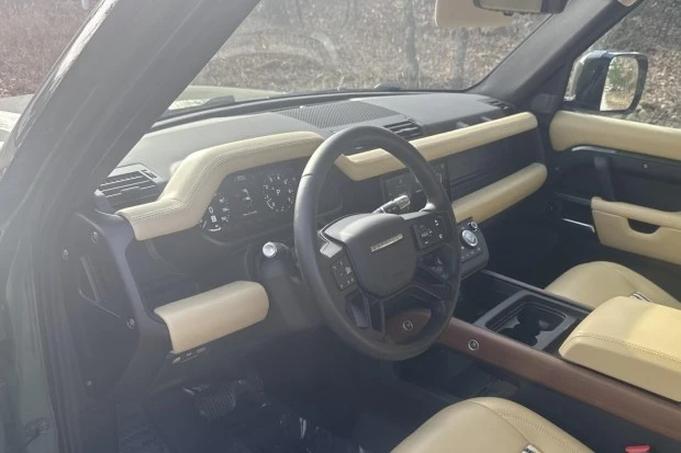 2021 Land Rover Defender 90 - Image 5 of 8