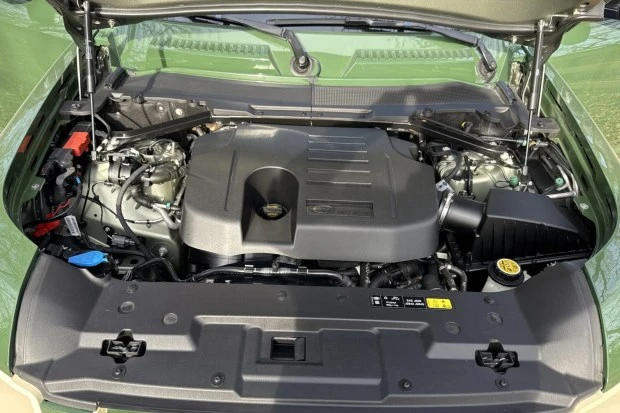 2021 Land Rover Defender 90 - Image 6 of 8