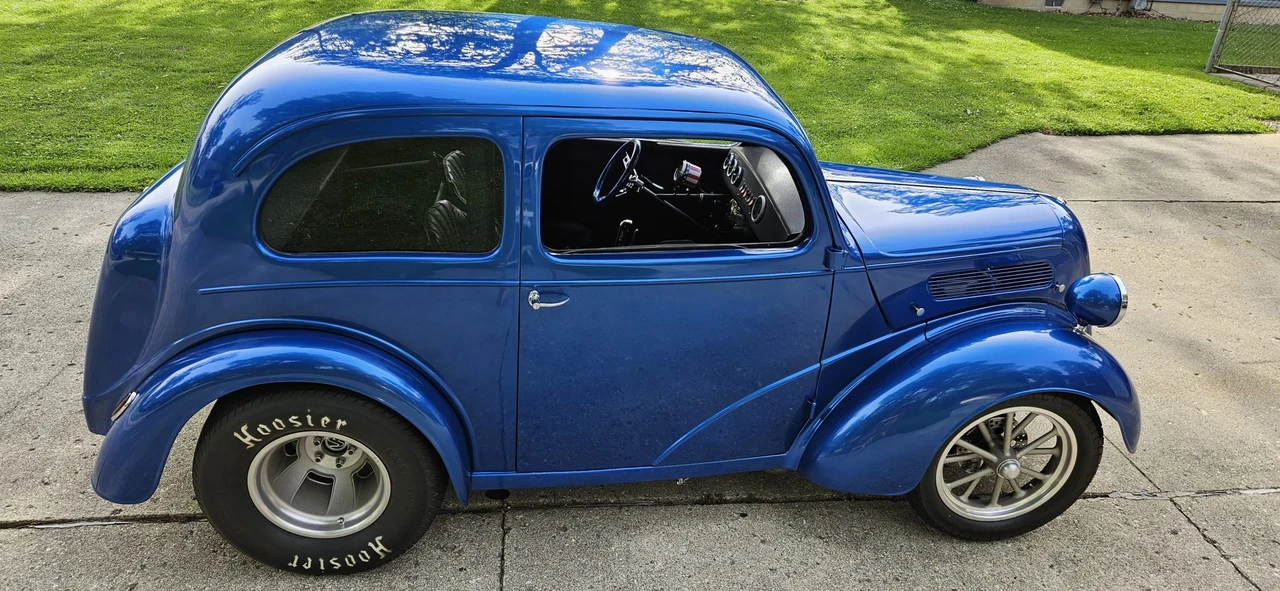 Ford Anglia - Image 15 of 31