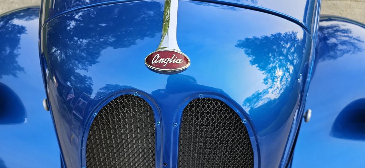 Ford Anglia - Image 25 of 31