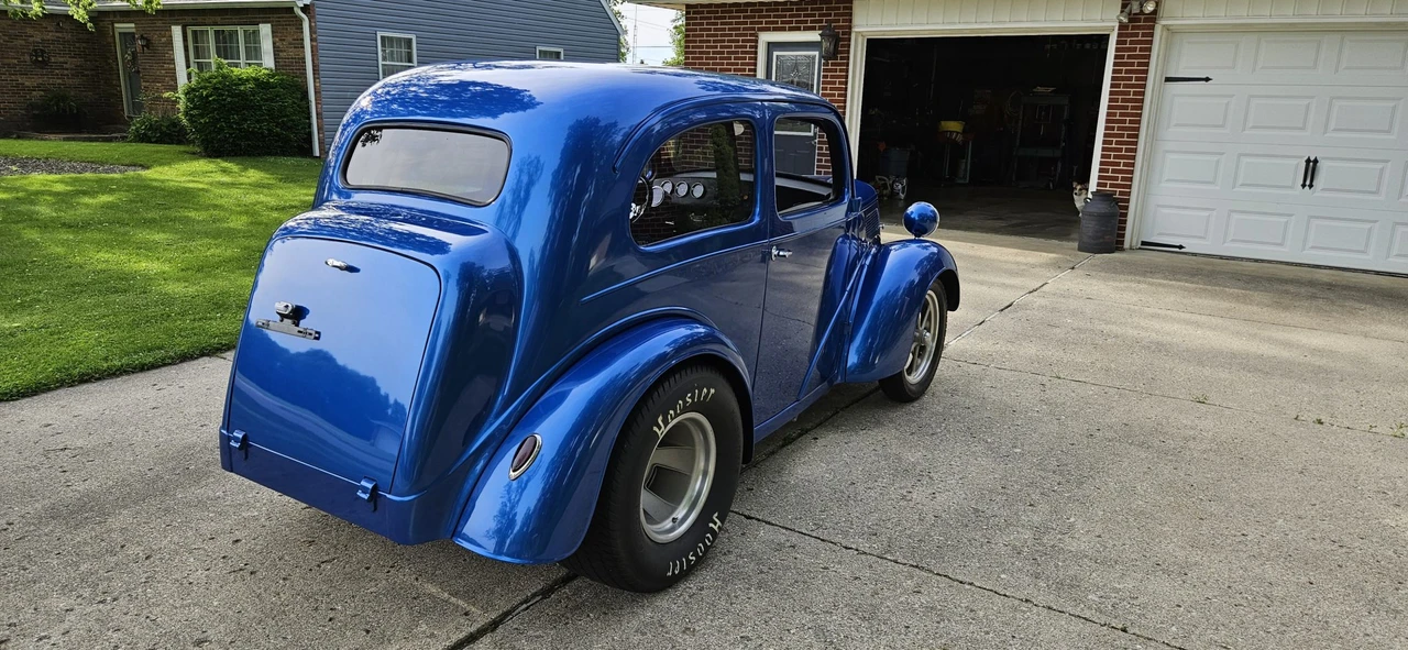Ford Anglia - Image 9 of 31