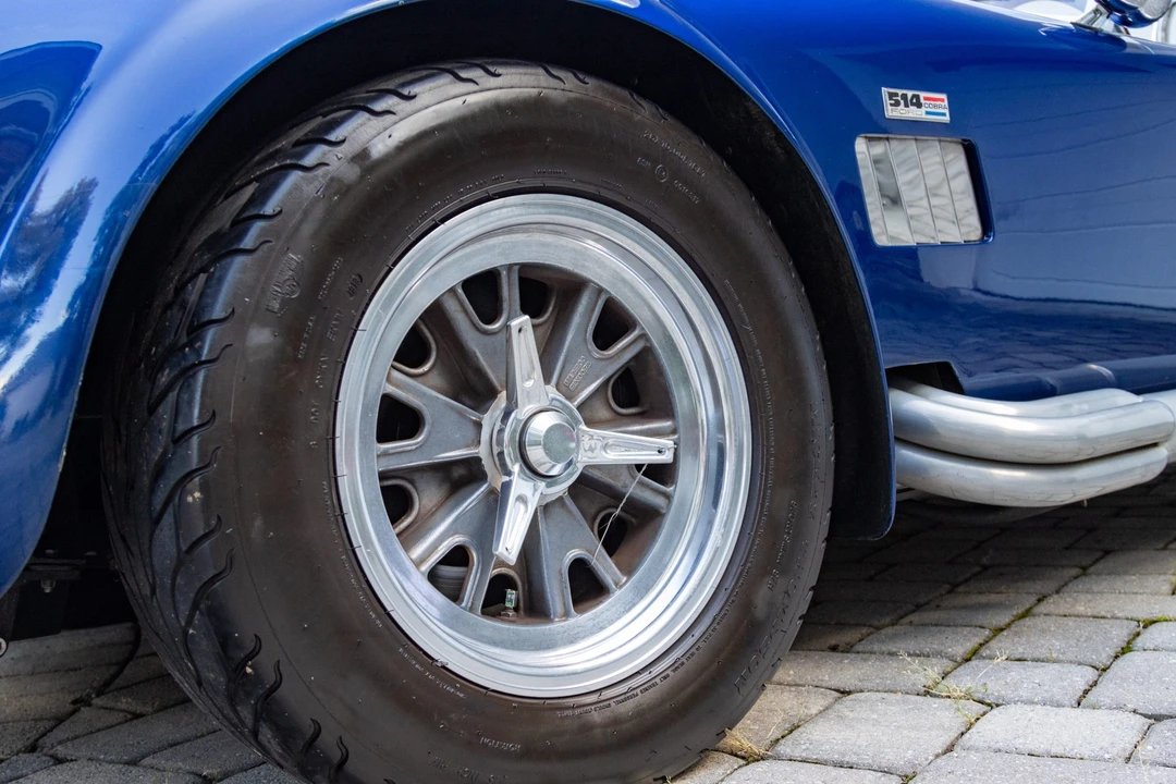 Shelby Cobra Replica - Image 21 of 31