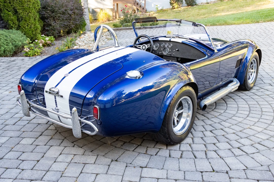 Shelby Cobra Replica - Image 8 of 31
