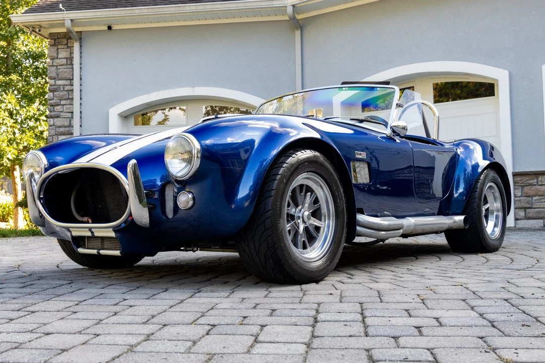 Shelby Cobra Replica - Image 2 of 31